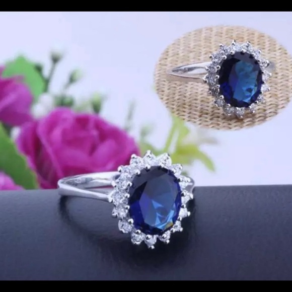 KATE MIDDLETON ENGAGEMENT LAB BLUE SAPPHIRE Replica 18K WHITE GOLD PRINCESS CUT - Picture 3 of 7